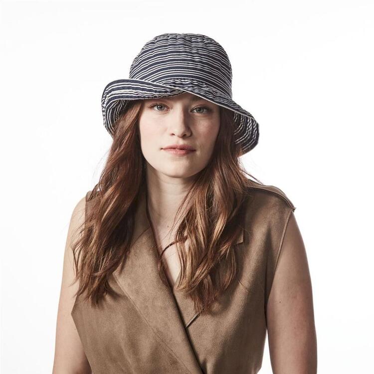Chapeau Cloche Brizo-Ribbon Stripe Canadian Hat