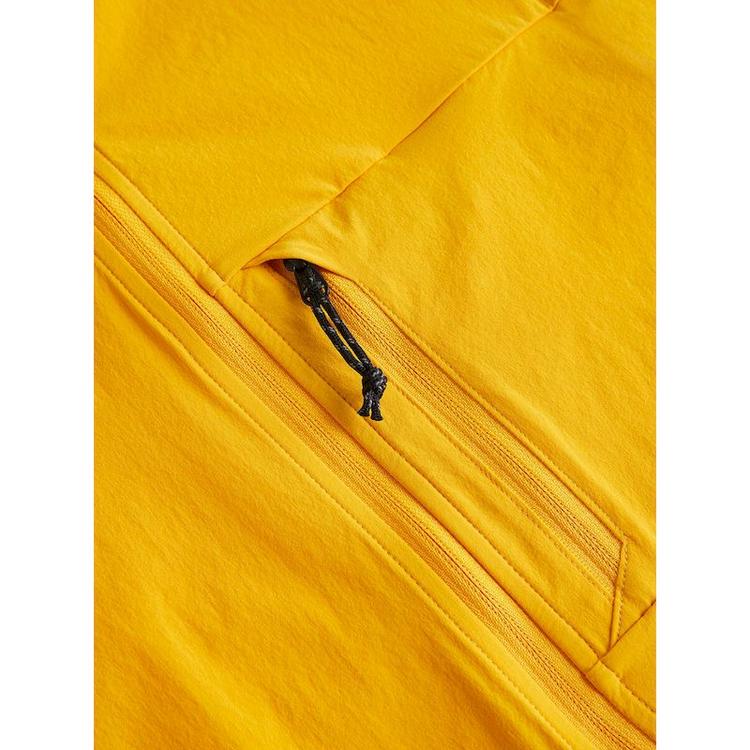 Light Woven Peak Performance Windbreaker
