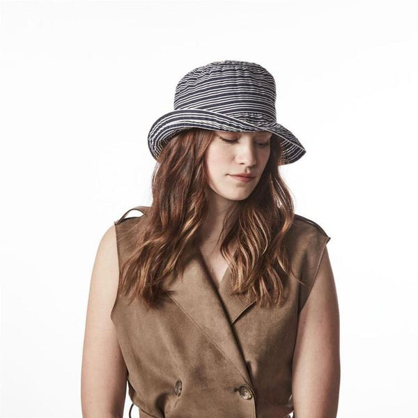 Chapeau Cloche Brizo-Ribbon Stripe Canadian Hat